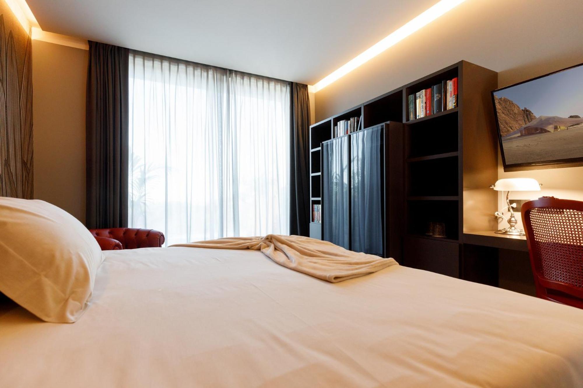Deville & Spa Costermano Phòng bức ảnh